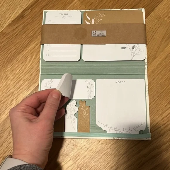 Notebook, Pen & Sticky Tab set - Picture 13 of 14